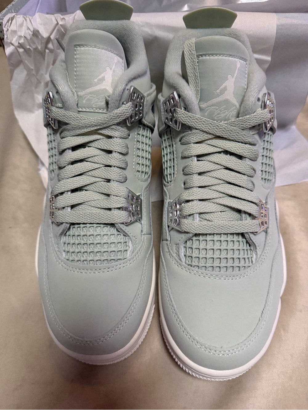 Jordan Women’s Retro Sneakers in Pale Mint
